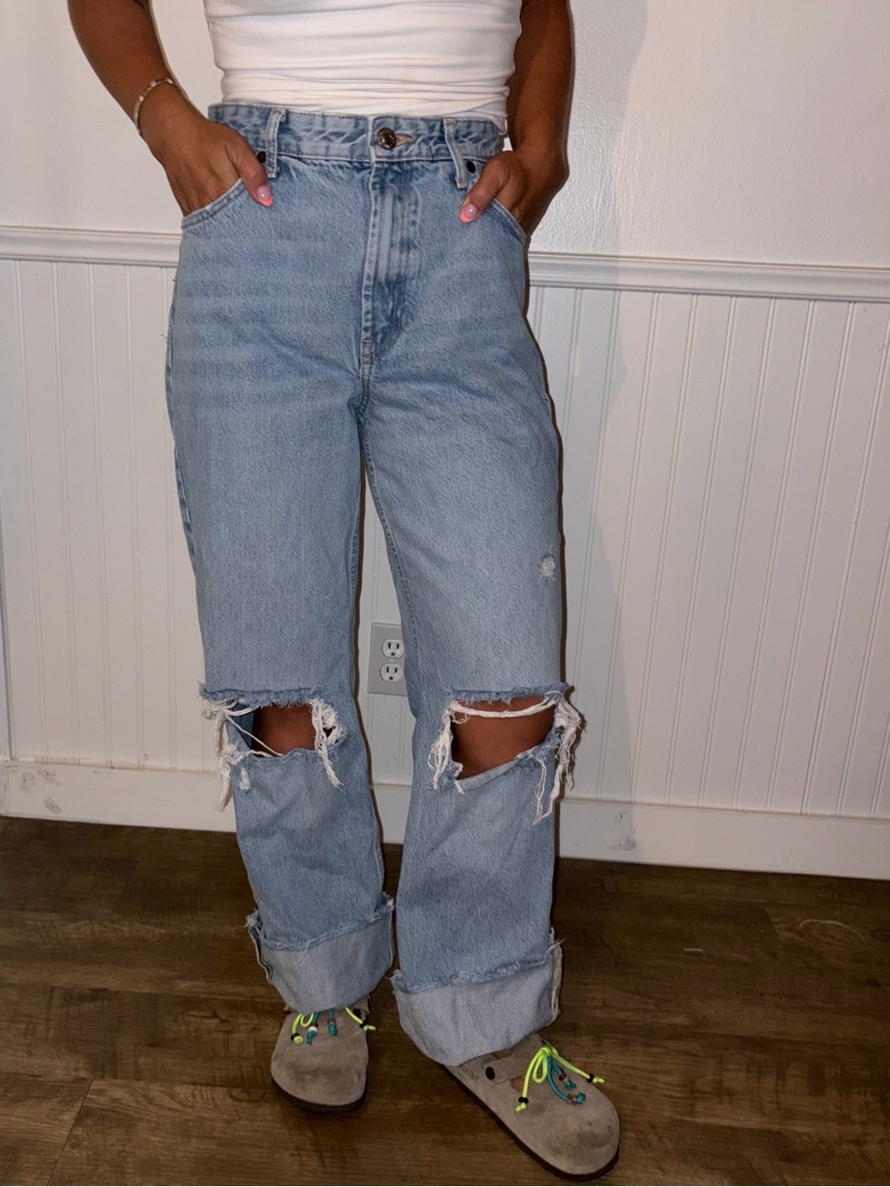 Zara Light Blue Distressed Relaxed Jeans - Picture 3 of 3